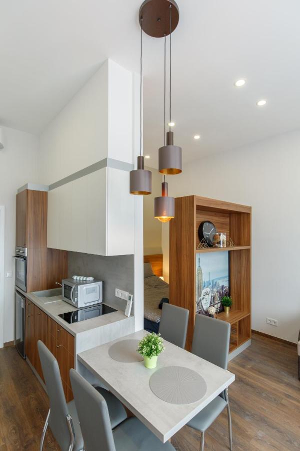 Central City Apartment Boedapest Buitenkant foto